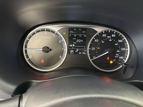 Certified 2025 Nissan Kicks Play S image 17