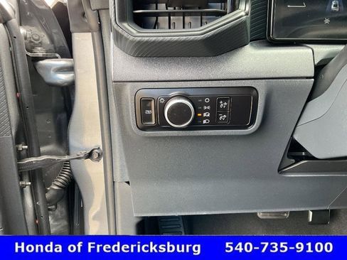 Used 2025 Ford Mustang Coupe image 35