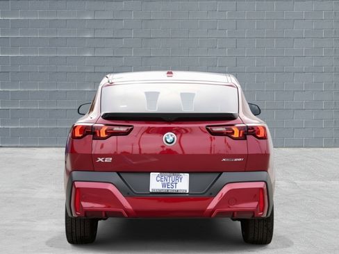 Used 2025 BMW X2 xDrive28i image 5
