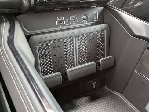 New 2026 RAM 2500 Limited AWD/4WD image 23