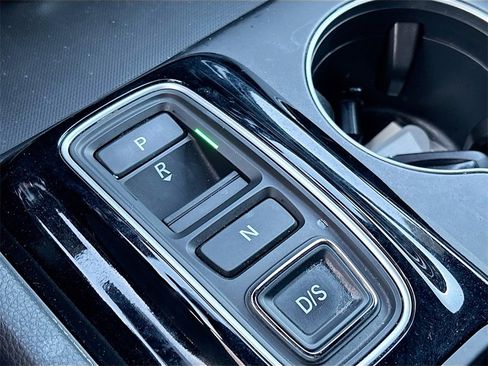 Used 2023 Honda Pilot Sport image 16