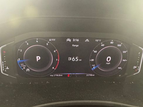 Used 2023 Volkswagen Atlas SEL AWD/4WD image 3