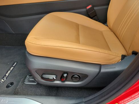 Used 2024 Lexus NX 250 FWD w/ Towing Package (2000 Lbs) image 5