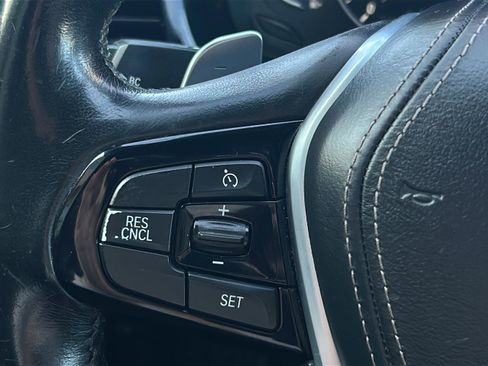 Used 2018 BMW 530i image 16