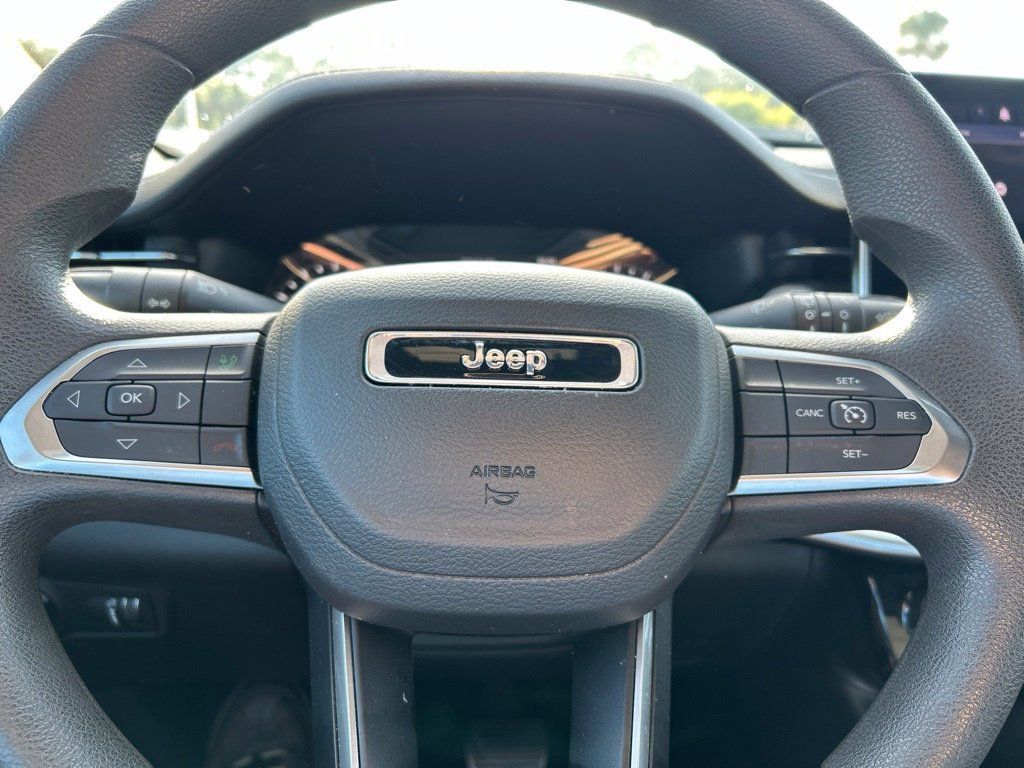 Used 2024 Jeep Compass Sport AWD/4WD image 23