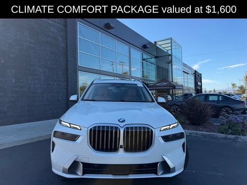 Used 2026 BMW X7 xDrive40i AWD/4WD image 4