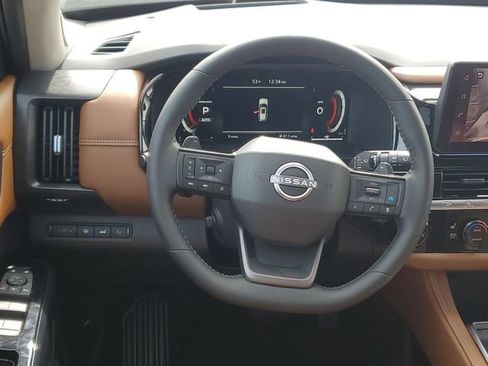 New 2026 Nissan Pathfinder Platinum AWD/4WD image 15