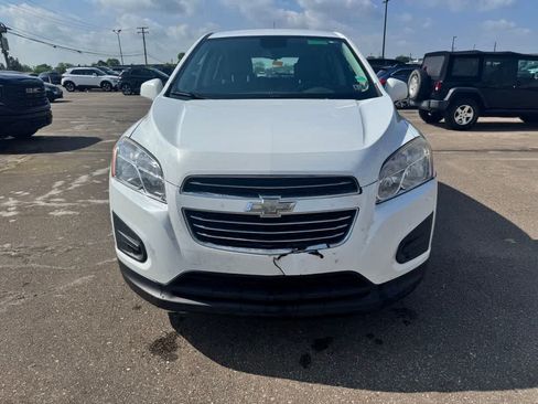 Used 2016 Chevrolet Trax LS AWD/4WD image 2