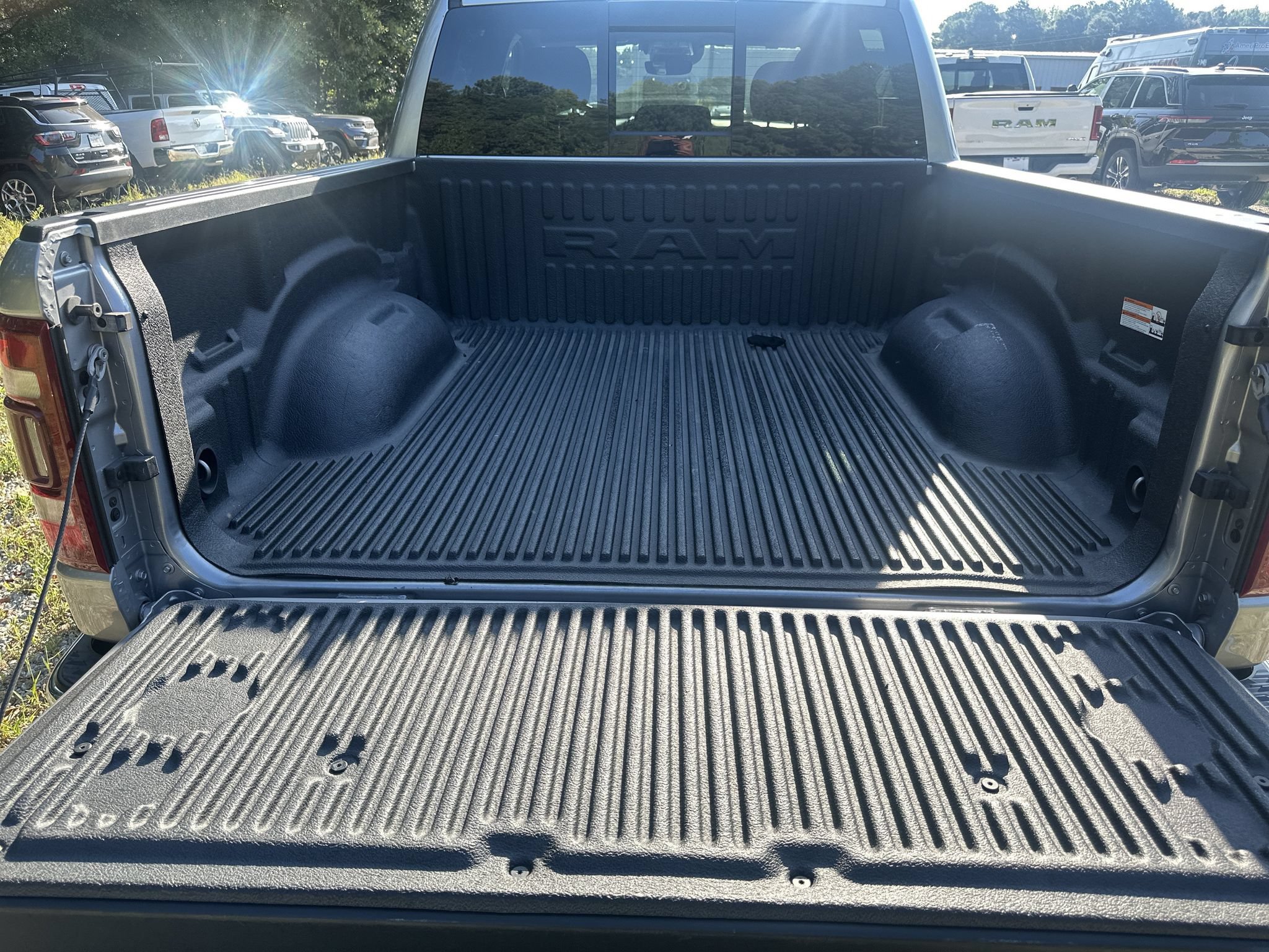 Used 2023 RAM 1500 Big Horn AWD/4WD image 18