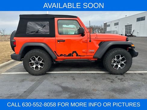 Used 2019 Jeep Wrangler Sport image 2