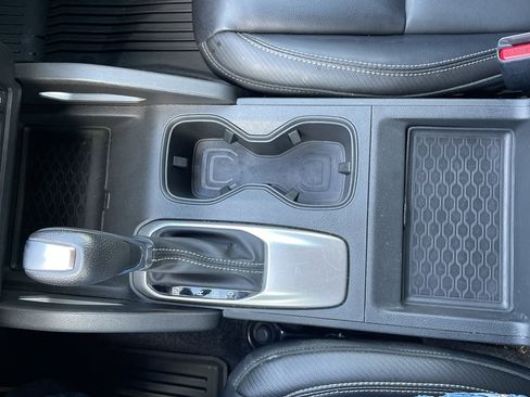 Used 2024 Nissan Frontier SL w/ Technology Package RWD image 18