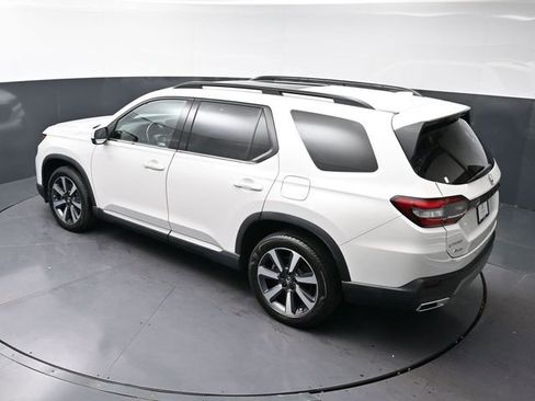 Used 2023 Honda Pilot Touring image 31