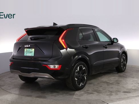 Used 2023 Kia Niro Wind FWD image 3