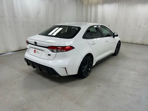 Certified 2025 Toyota Corolla SE FWD image 5