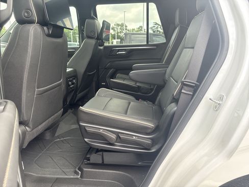 Used 2025 Chevrolet Tahoe Premier AWD/4WD image 31