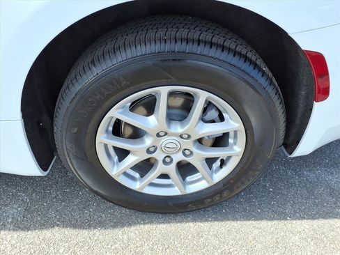 New 2026 Chrysler Voyager LX image 8