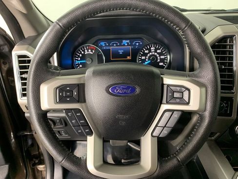 Used 2015 Ford F150 Lariat AWD/4WD image 22