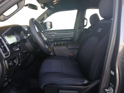 Used 2022 RAM 1500 Big Horn AWD/4WD image 9