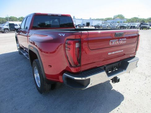 New 2026 GMC Sierra 3500 SLT w/ SLT Premium Package AWD/4WD image 9