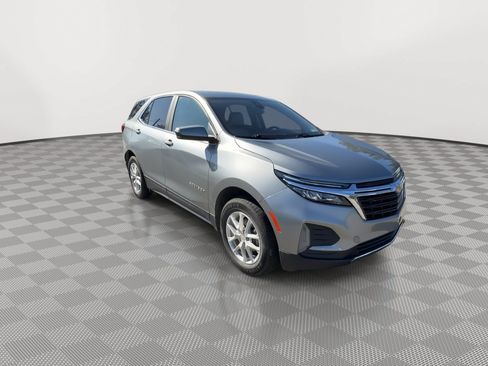 Used 2023 Chevrolet Equinox LT AWD/4WD image 2
