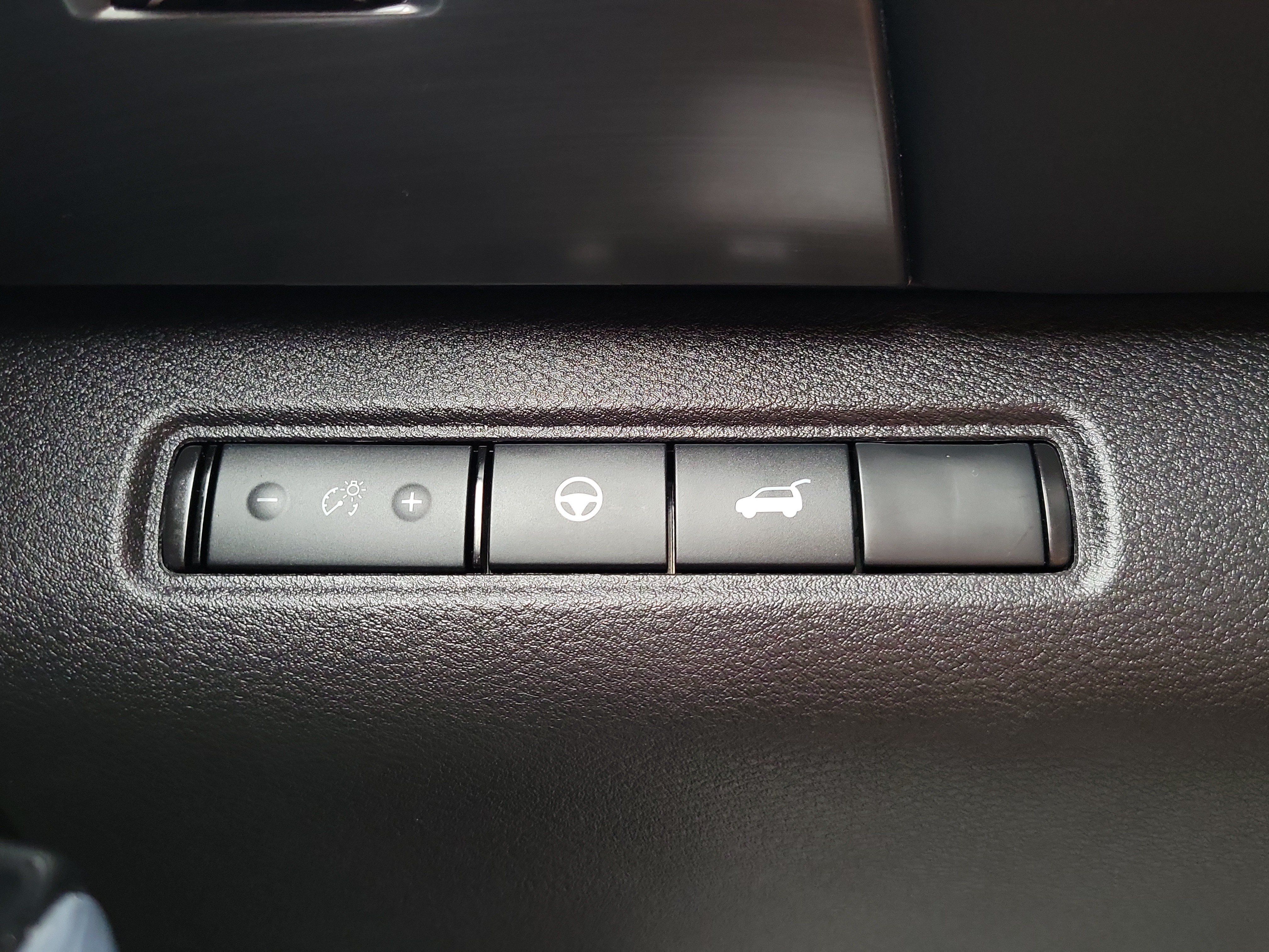 Certified 2025 Nissan Pathfinder SL FWD image 29