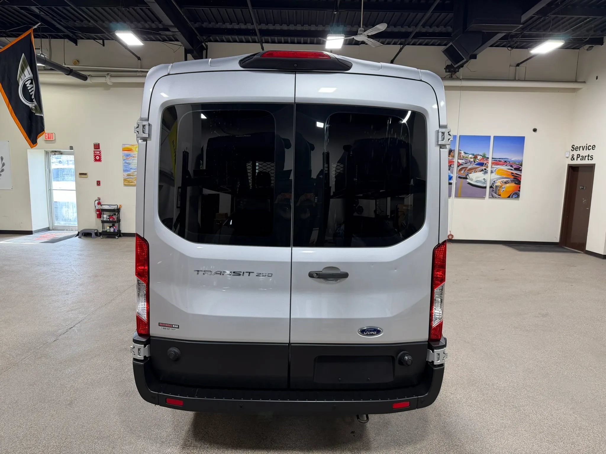 Used 2019 Ford Transit 250 148 Medium Roof RWD image 18