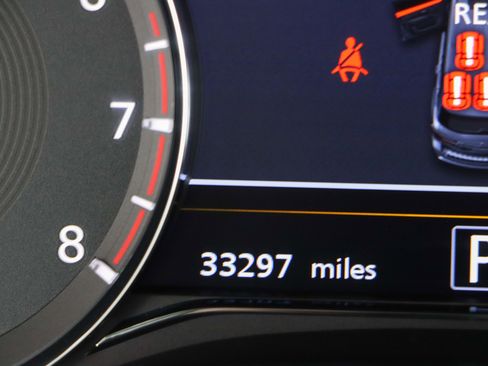 Used 2022 INFINITI QX80 Luxe w/ Cargo Package image 17