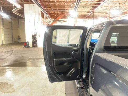 Used 2020 GMC Canyon SLE w/ Elevation Edition AWD/4WD image 22
