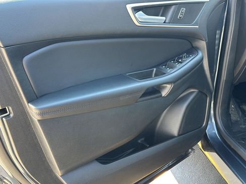 Used 2024 Ford Edge SEL w/ Convenience Package AWD/4WD image 9