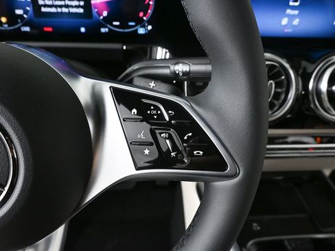 New 2026 Mercedes-Benz GLA 250 GLA 250 image 11