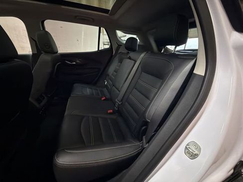 Used 2023 GMC Terrain Denali w/ Denali Premium Package image 24