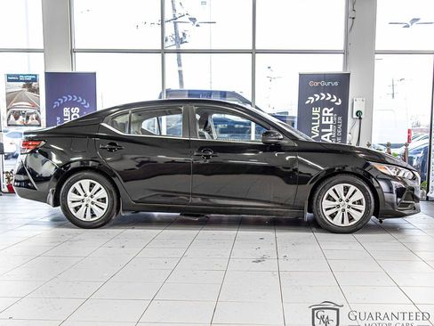 Used 2021 Nissan Sentra S image 9
