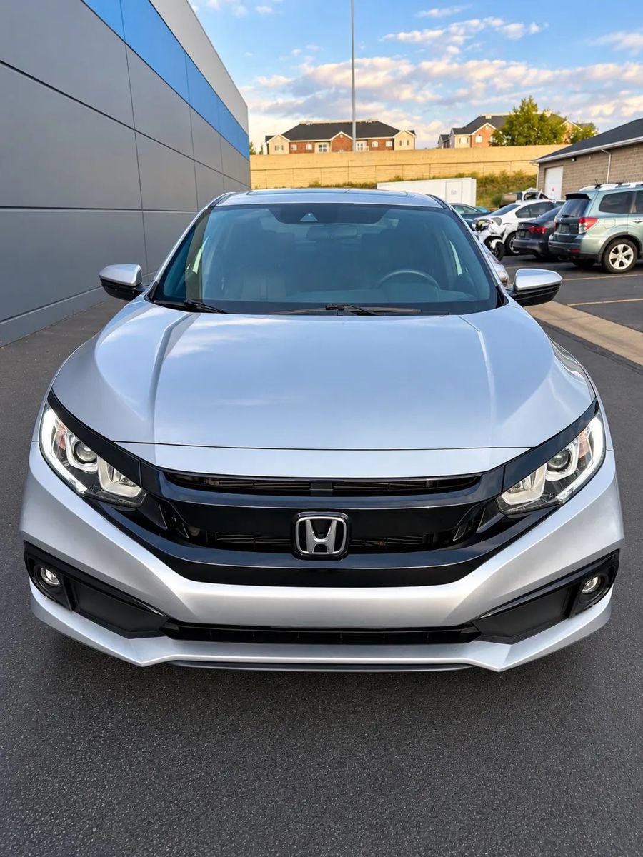 Used 2020 Honda Civic Sport image 2