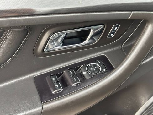 Used 2017 Ford Taurus SHO w/ Sho Performance Package image 10