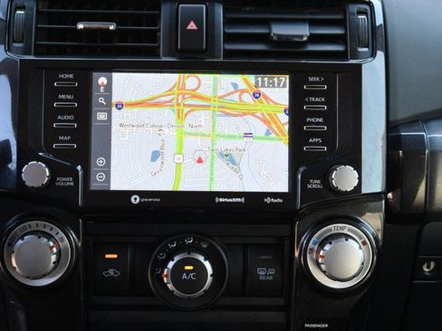 Used 2024 Toyota 4Runner TRD Off-Road Premium AWD/4WD image 19