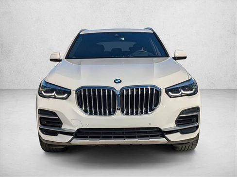 Used 2023 BMW X5 sDrive40i w/ Climate Comfort Package image 2
