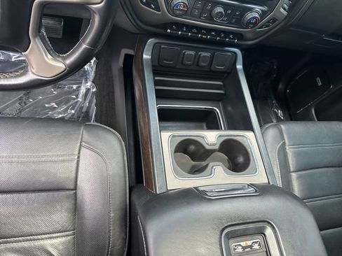 Used 2017 GMC Sierra 1500 Denali RWD image 24