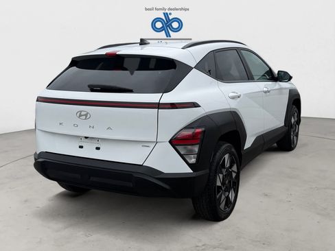Used 2024 Hyundai Kona SEL AWD/4WD image 6