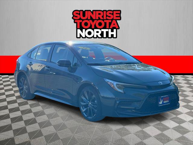 Certified 2024 Toyota Corolla SE FWD image 1