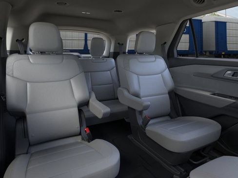 New 2026 Ford Explorer Active w/ Active Comfort Package AWD/4WD image 11