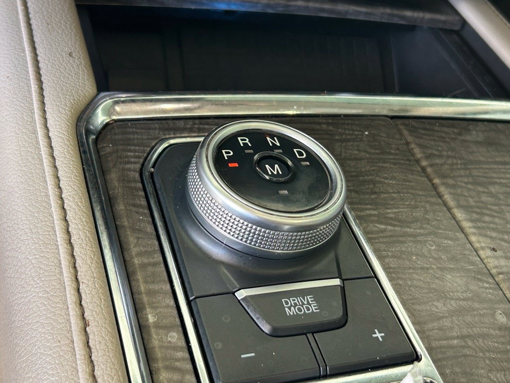 Used 2021 Ford Expedition Limited RWD image 16