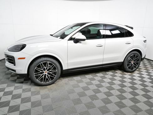 New 2026 Porsche Cayenne Coupe AWD/4WD image 2