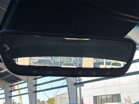 Used 2023 Genesis G70 2.0T image 24