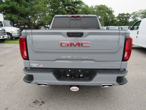 Used 2025 GMC Sierra 1500 Denali w/ Denali Reserve Package AWD/4WD image 4