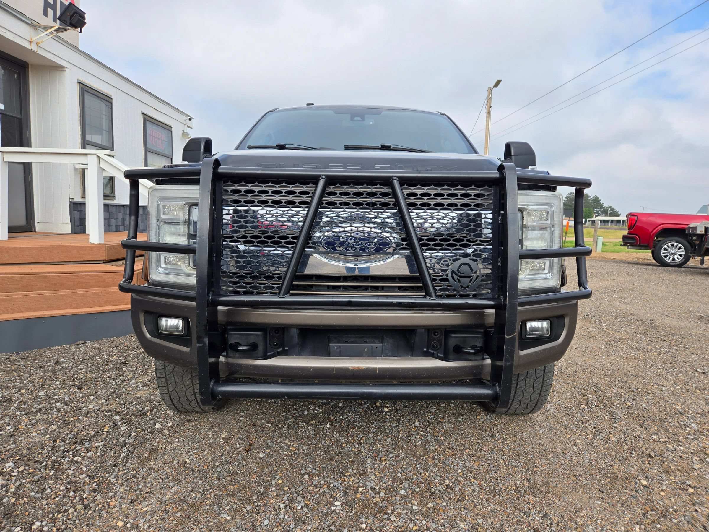 Used 2017 Ford F250 King Ranch w/ King Ranch Ultimate Package AWD/4WD image 3