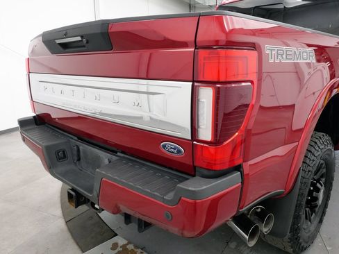 Used 2022 Ford F350 Platinum w/ Tremor Off-Road Package AWD/4WD image 41