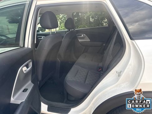 Used 2020 Kia Niro LX FWD image 24