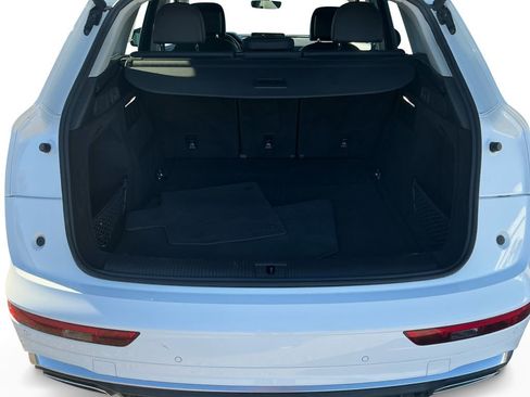 Used 2022 Audi Q5 2.0T Premium w/ Convenience Package image 21