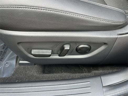 Used 2024 MAZDA CX-50 AWD 2.5 S w/ Weather Package image 12