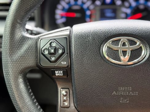 Used 2019 Toyota 4Runner TRD Off-Road Premium AWD/4WD image 35